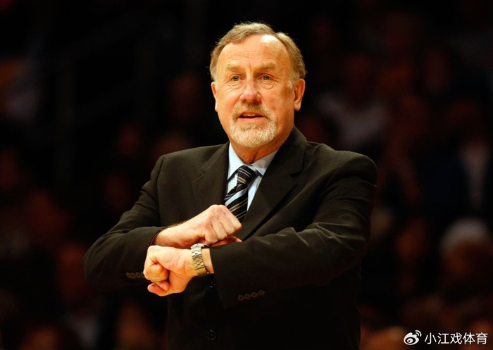 半岛登录入口-NBA名帅离世享年79岁!勇士官方追悼:他的传奇生涯影响了无数人|阿德尔曼|国王|里克·阿德尔曼|篮球|萨克拉门托国王队_新浪体育_新浪新闻