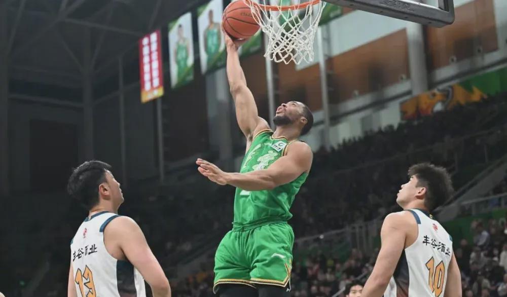 Bandao Sports-辽宁狂胜42分！收四好一坏消息，新外援莱迪变大腿！王牌伤情曝光